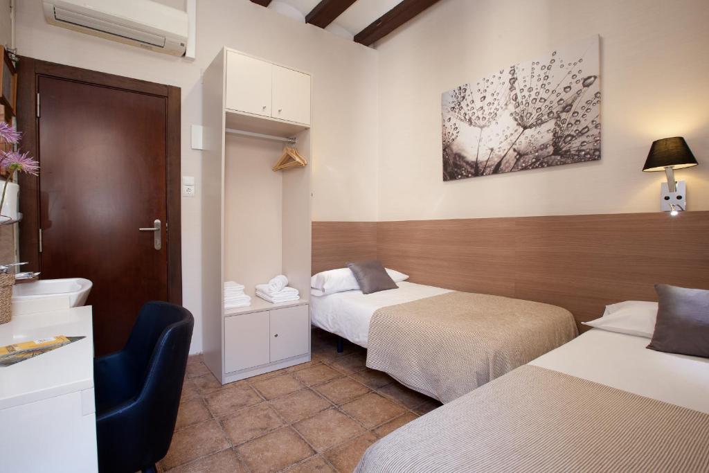 Pension Mariluz Барселона Номер фото